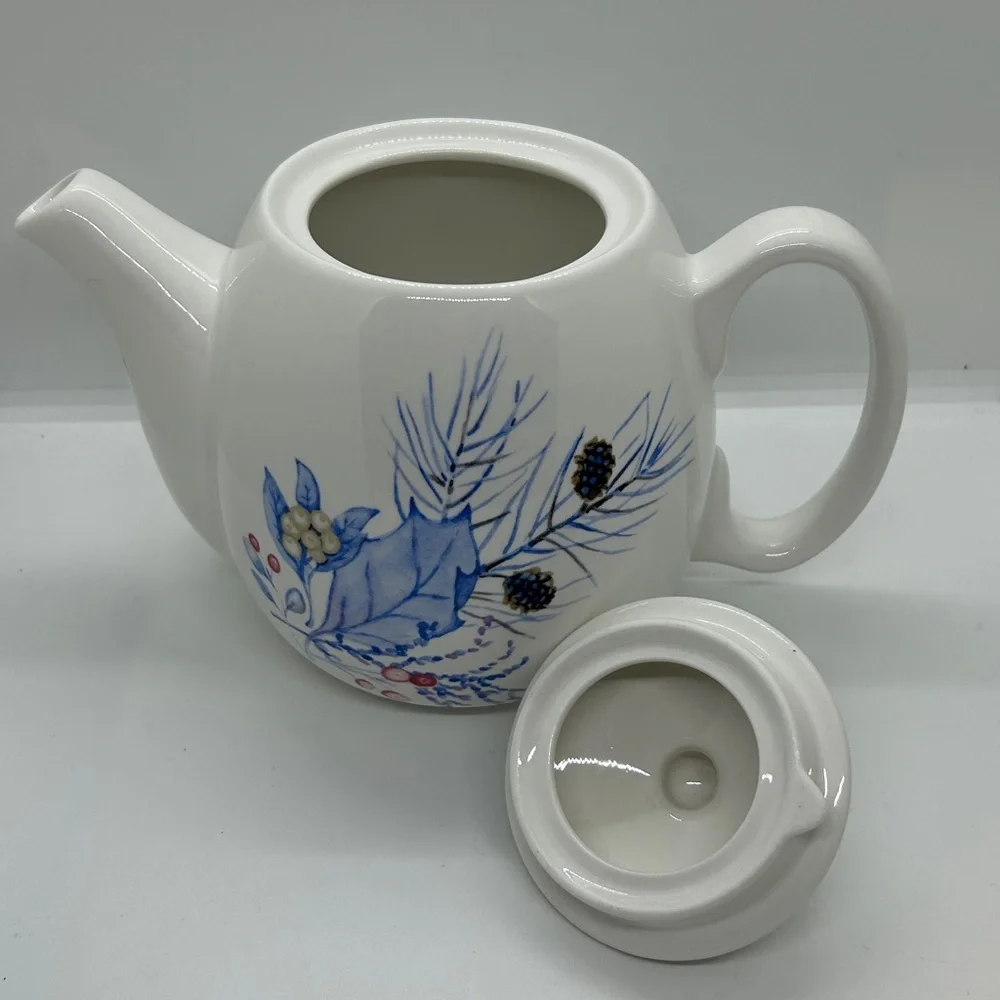 Designpac, Inc. Ceramic Blue Floral Tea Pot with Lid Melrose Park, Illinois